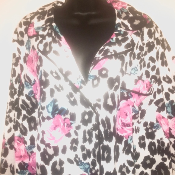 🆕🌼LANE BRYANT Animal Floral Print Top🌼 - Picture 9 of 12